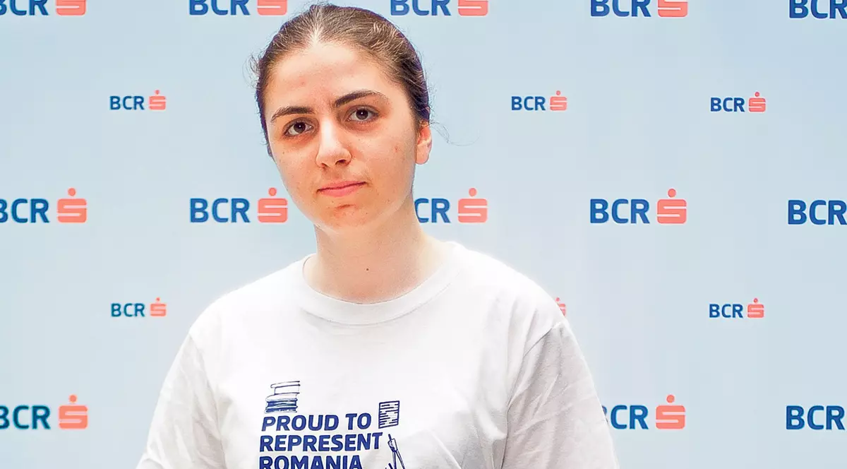 O fată de aur! Simona Diaconu este as în matematică și a ajuns să cucerească mai multe medalii internaționale