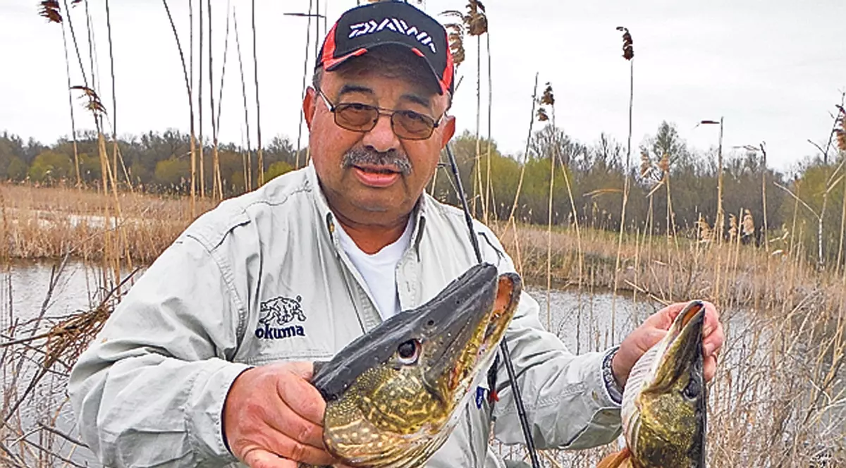 Prinde peştele cel mare! Nu rata cărţile celebrului pescar sportiv Victor Ţăruş!