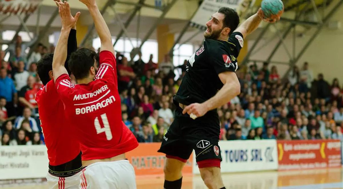 HC Odorhei bate Benfica și este în finala Challenge Cup la handbal!