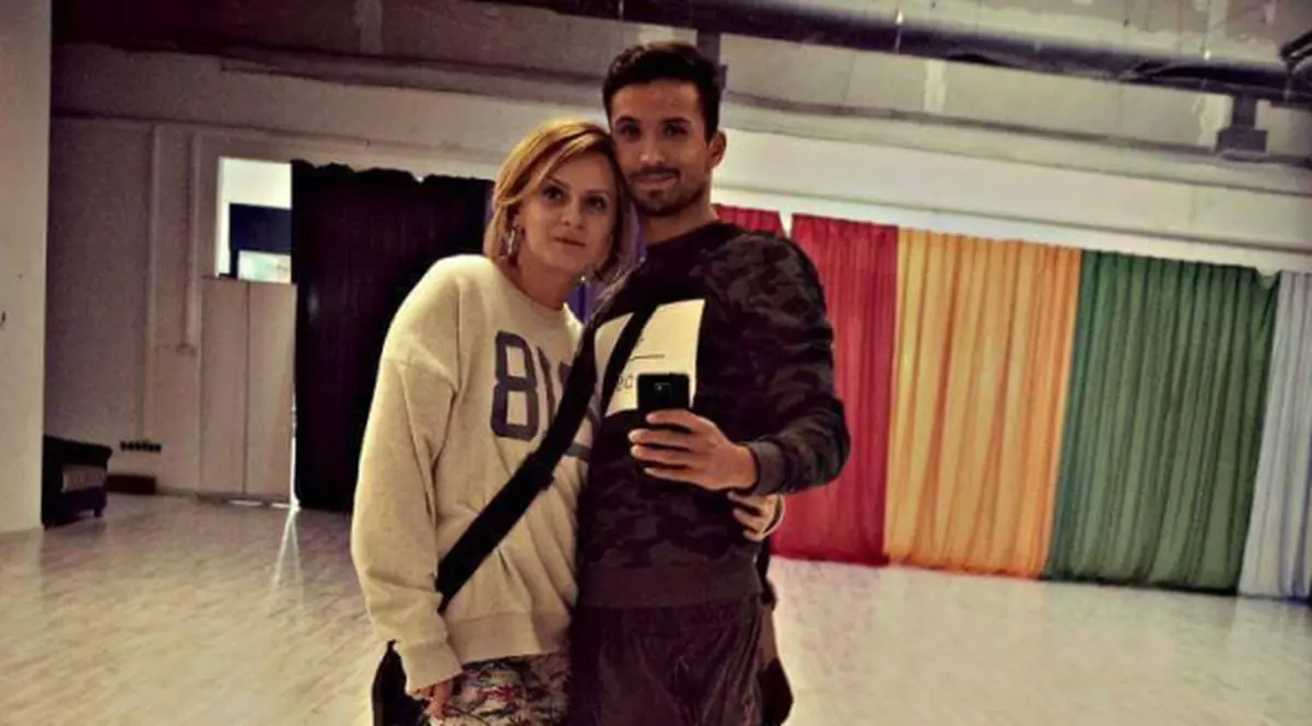 Un fotbalist de la noi, cerere de căsătorie în gară! A acceptat aleasa? Jucătorul român a fost la AC Torino, dar o tumoare la șold i-a blocat cariera