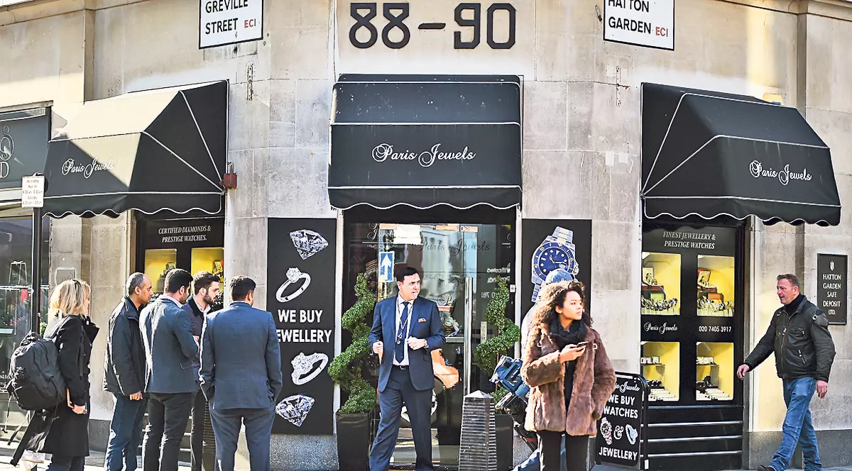 Jaf ca în filme la Londra