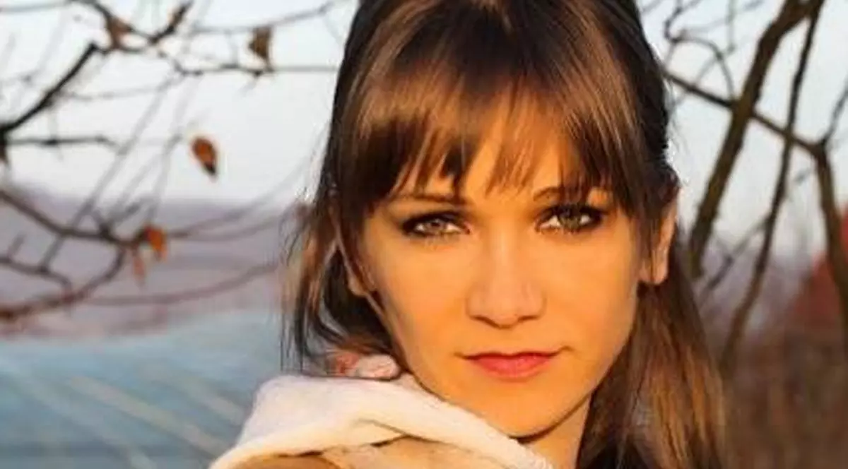 Tragedie! Creatoarea de modă Semida Sărmășag a murit într-un grav accident rutier alături de soțul și fiul său mai mare!