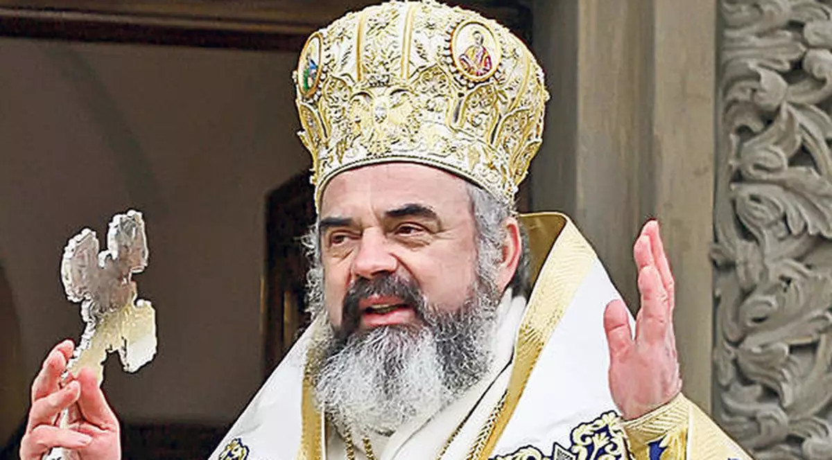 Pastorala PATRIARHULUI DANIEL: «De PAȘTI să fim vestitorii iubirii, păcii şi bucuriei, într-o lume tot mai confuză şi tristă»
