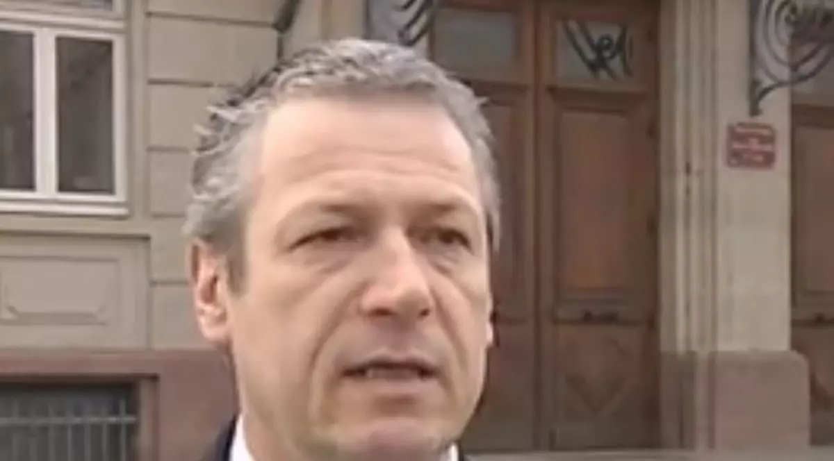 Politician francez, riscă închisoare pentru comentarii rasiste la adresa românilor