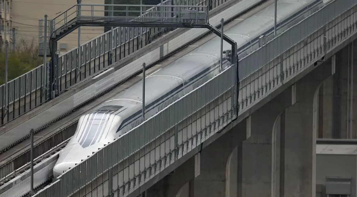 Un nou record mondial în Japonia! Cel mai rapid tren a atins o viteză de 603 km/h | VIDEO  