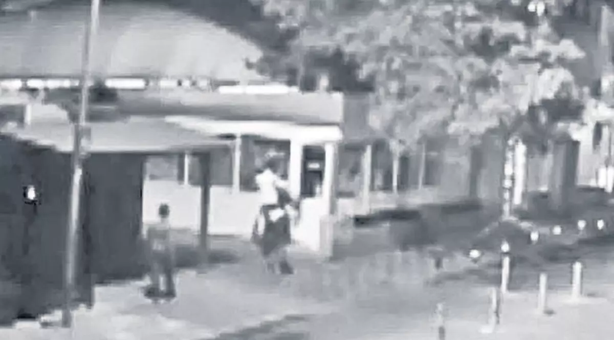 Jaf în patru minute la magazinul de jucării