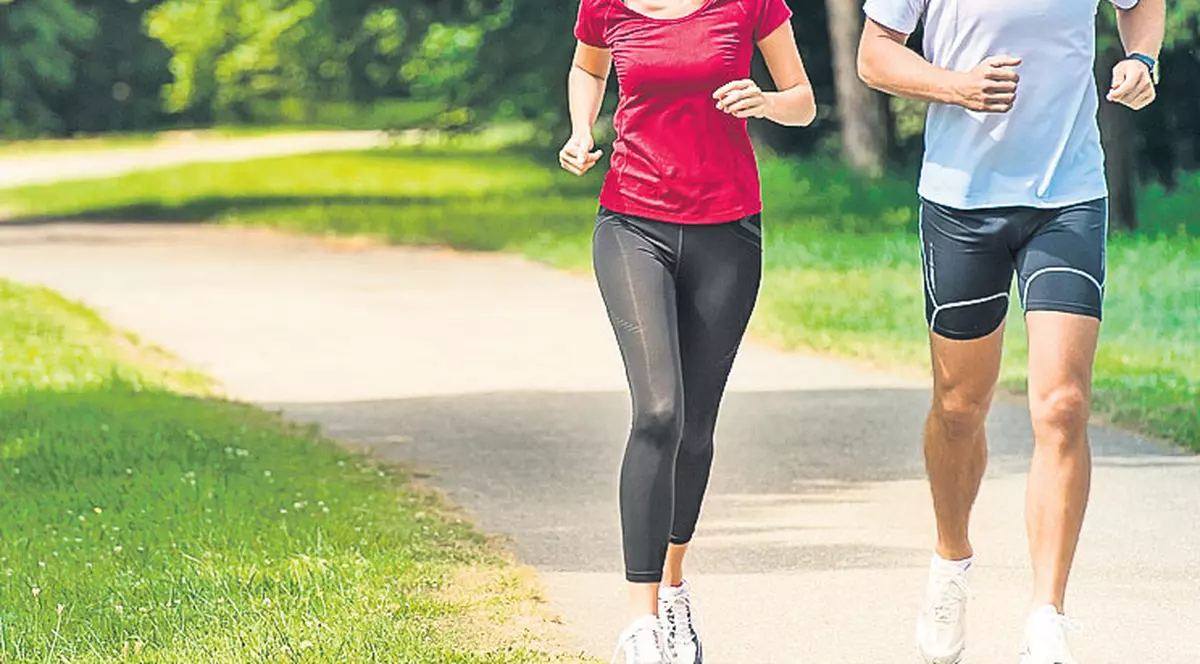 Unde e mai bine să facem sport: acasă, la sală sau în parc? Specialistul ne spune