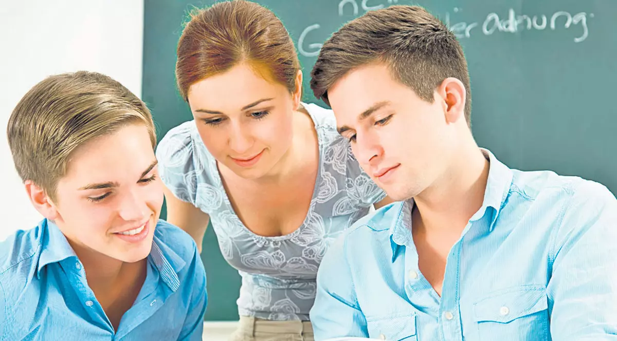 Geniile se iau la întrecere! Azi încep olimpiadele naționale