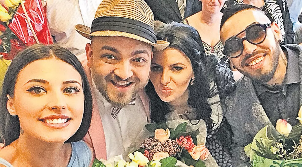 Acum naşă, pe când mireasă? Antonia a cununat ieri un cuplu prieten, alături de iubitul ei, Alex Velea