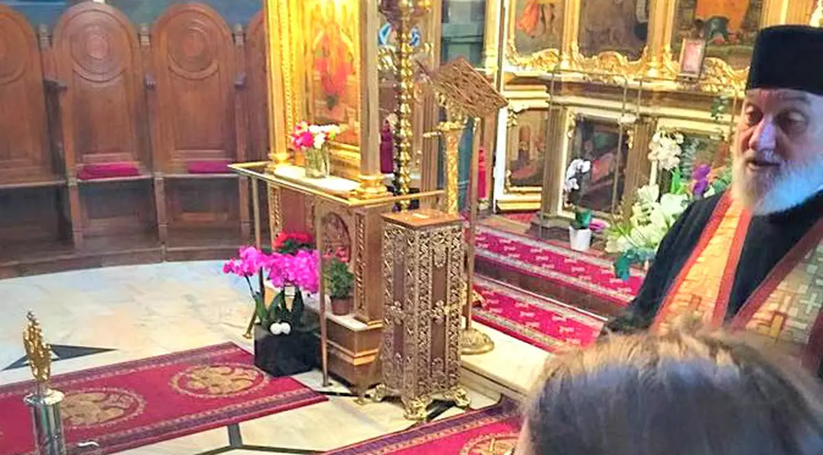 Cătălin Măruță, la Sfânta Împărtășanie cu fiul său