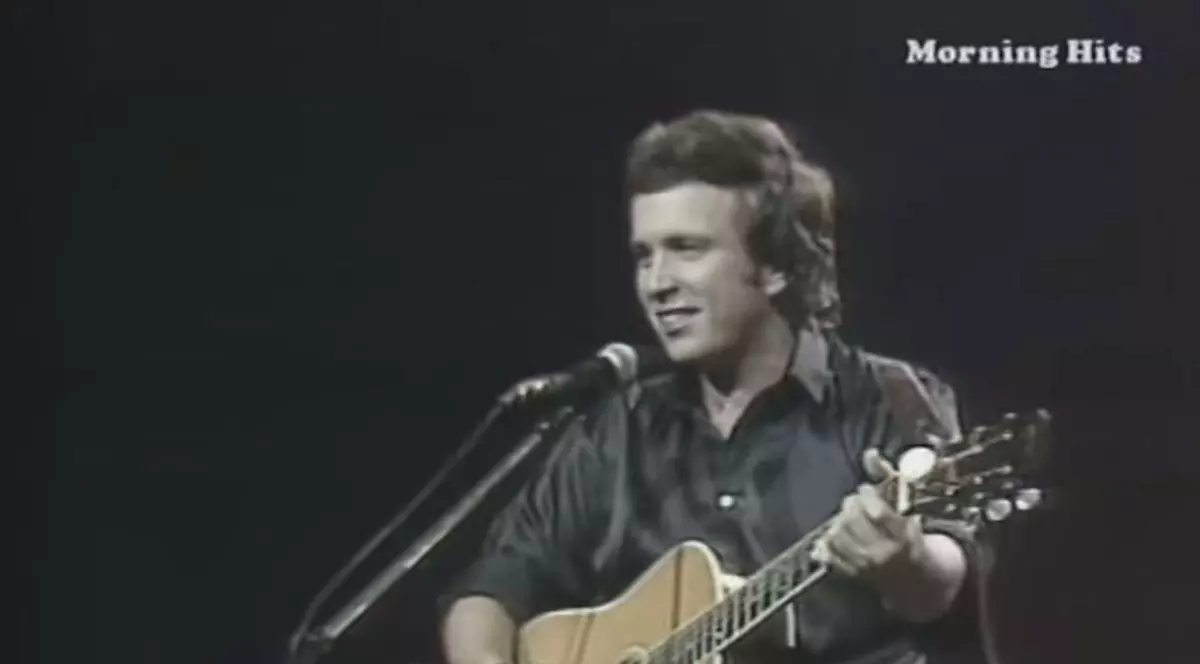 A dat 1,2 milioane de dolari pe niște... versuri! Ce cântec a fost atât de prețios?