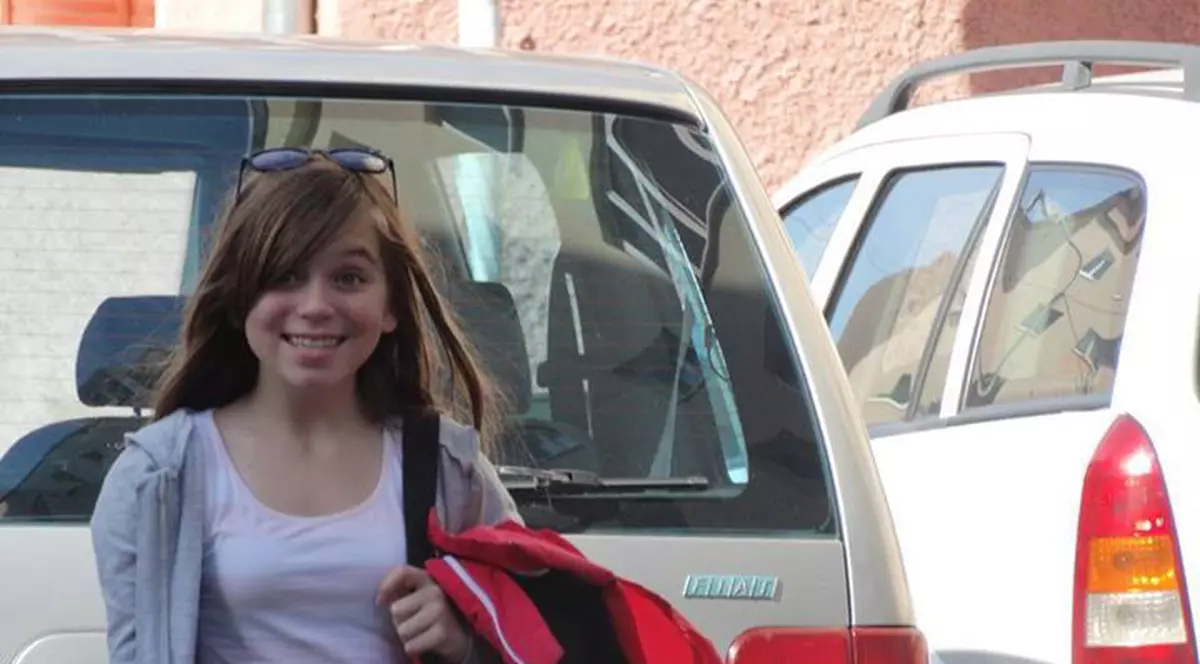 O elevă din Brașov, căutată de familie în București