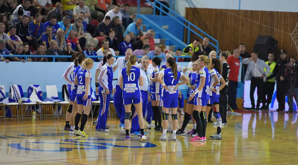 Fabulos! Un primar din România a anunțat pe net că va schimba conducerea unei cunoscute echipe de handbal