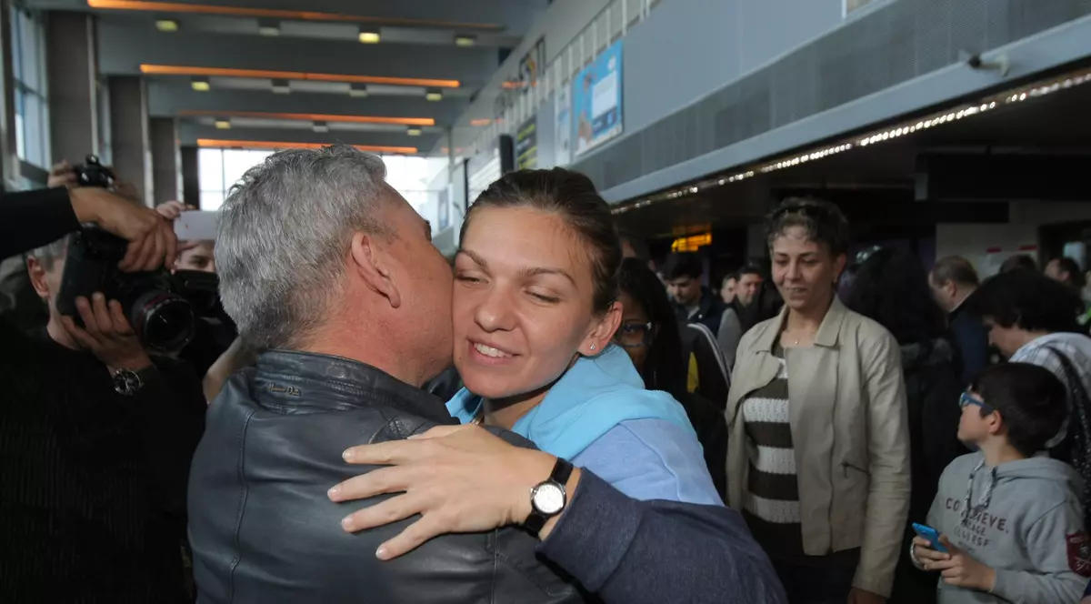 Simona Halep s-a întors acasă, dar nu va evolua cu Canada / GALERIE FOTO