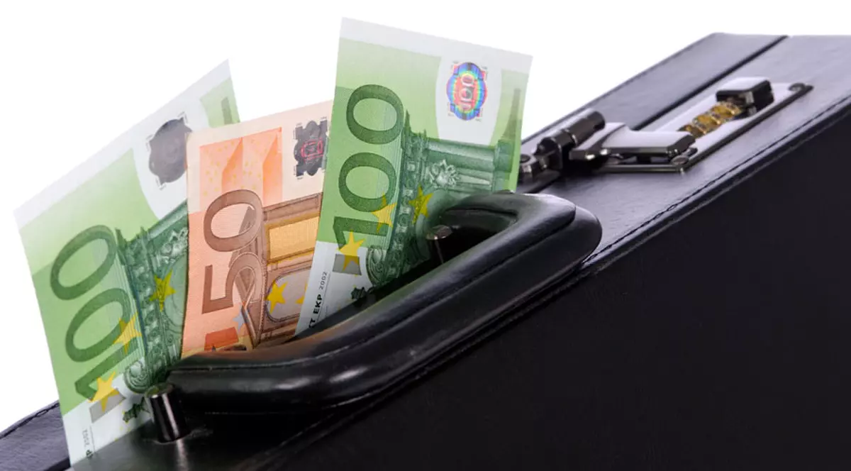 Șpagă veche, adusă la lumină de răzbunarea fostei neveste