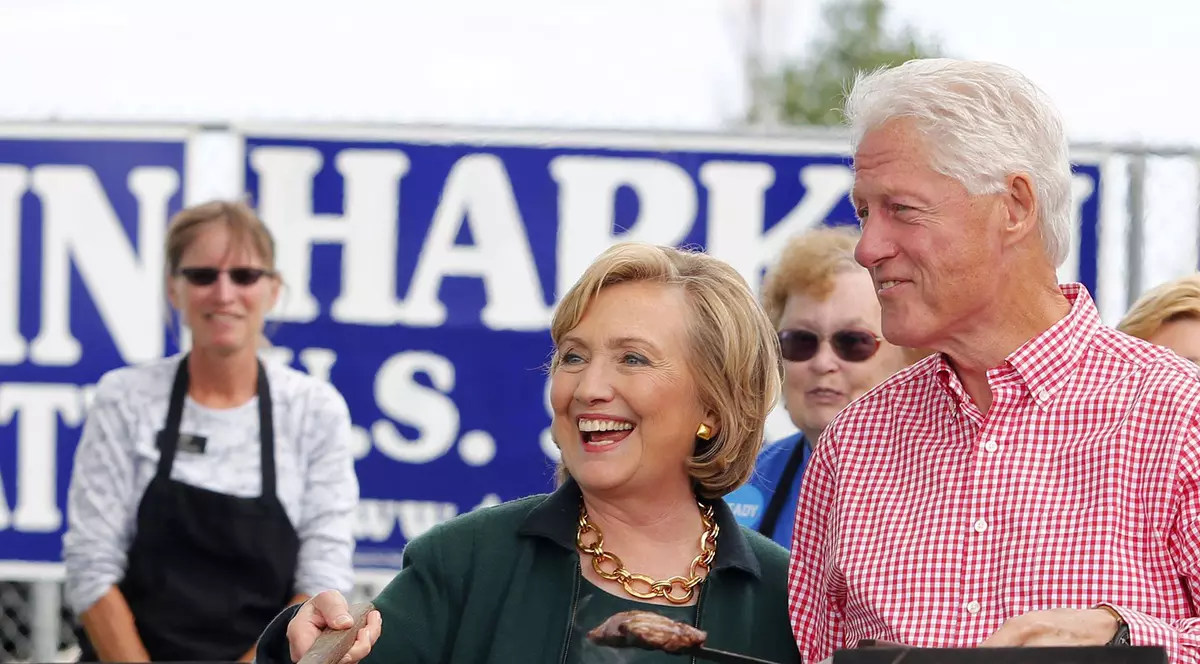 Hillary Clinton ține morțiș să câștige alegerile: ”Va avea grijă ca soțul ei Bill să-și țină gura”