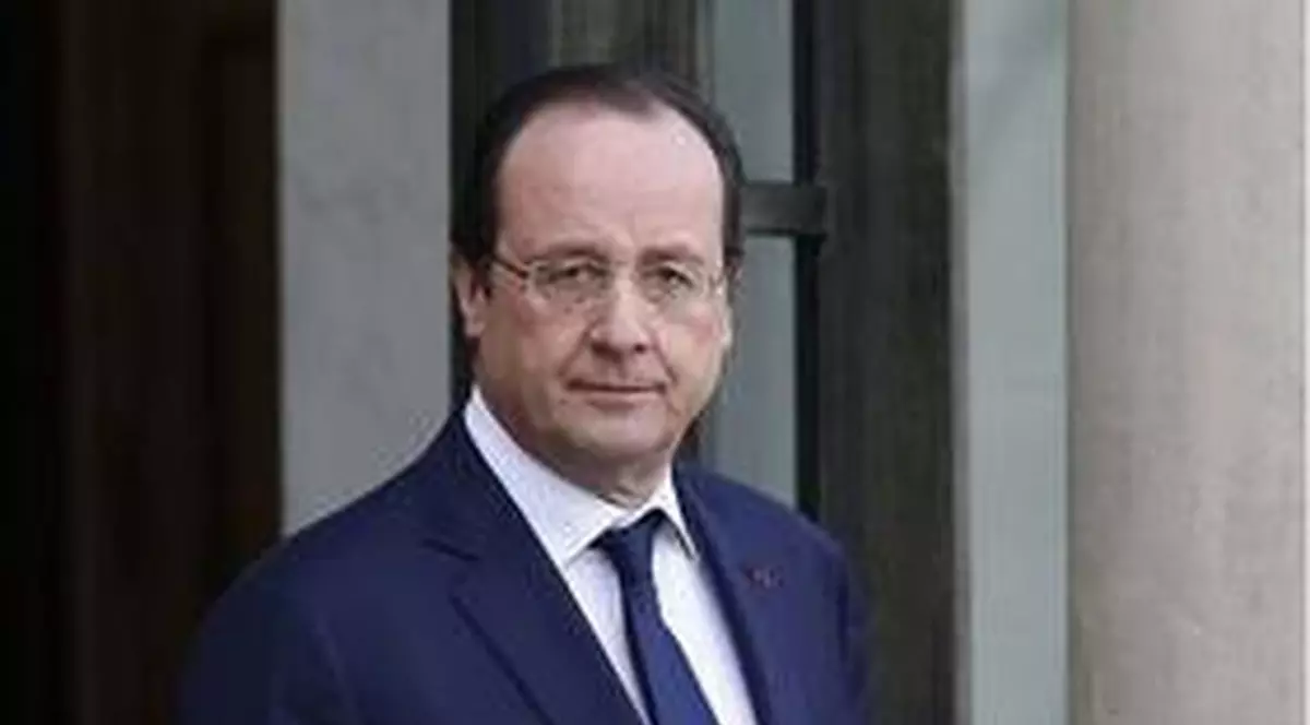 TRAGEDIA din Mediterană: François Hollande cere organizarea unei reuniuni europene DE URGENȚĂ