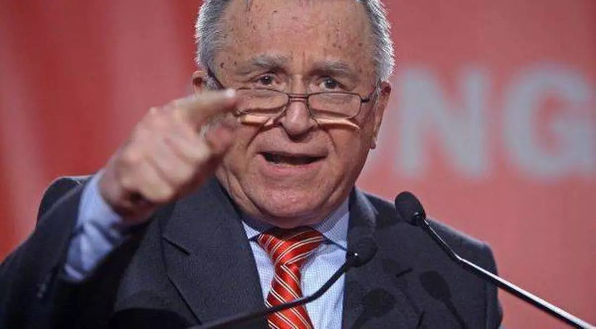 Ion Iliescu, inculpat în Dosarul ”Mineriada 1990”. Procurorii îl acuză de crime împotriva umanității