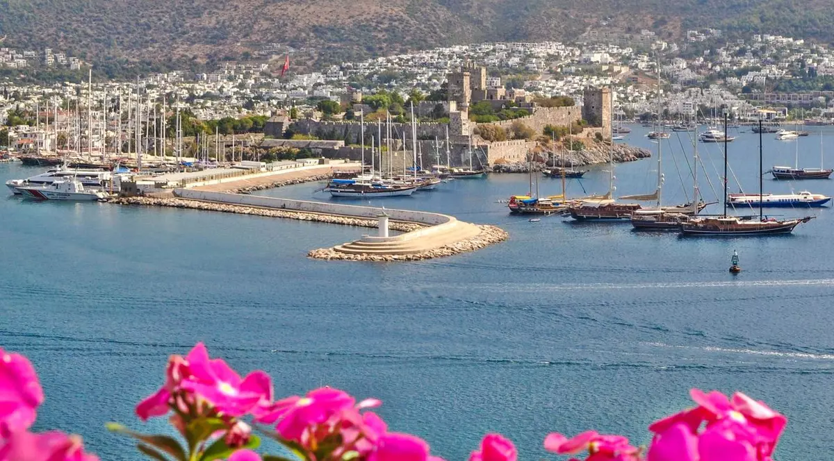 Bodrum, stațiunea cu atmosferă boemă și elitară