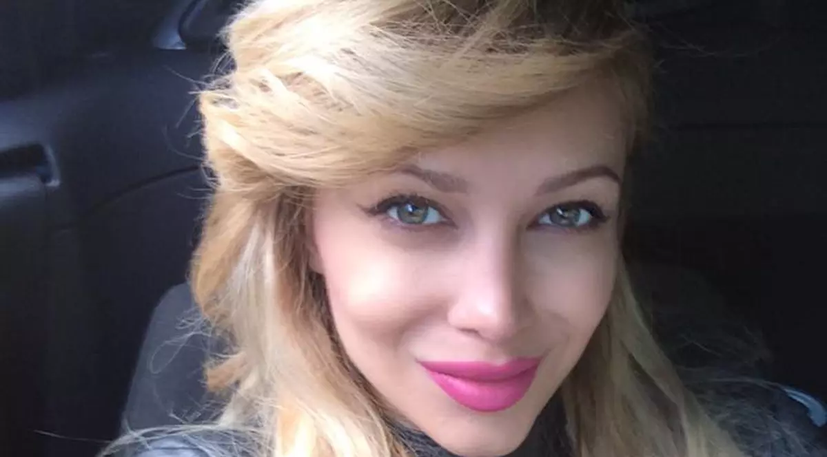 Lora, FĂRĂ PIC DE MACHIAJ! Îți place cum arată? | FOTO ÎN ARTICOL