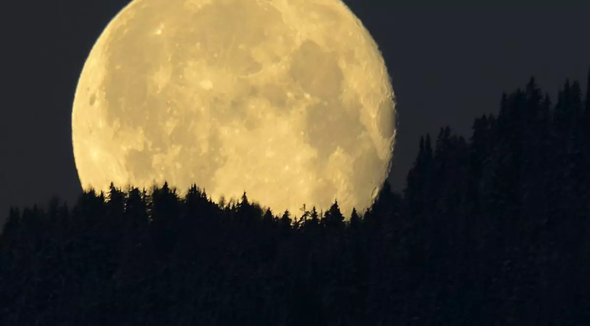 Premieră: misiune pe Lună efectuată de o companie privată