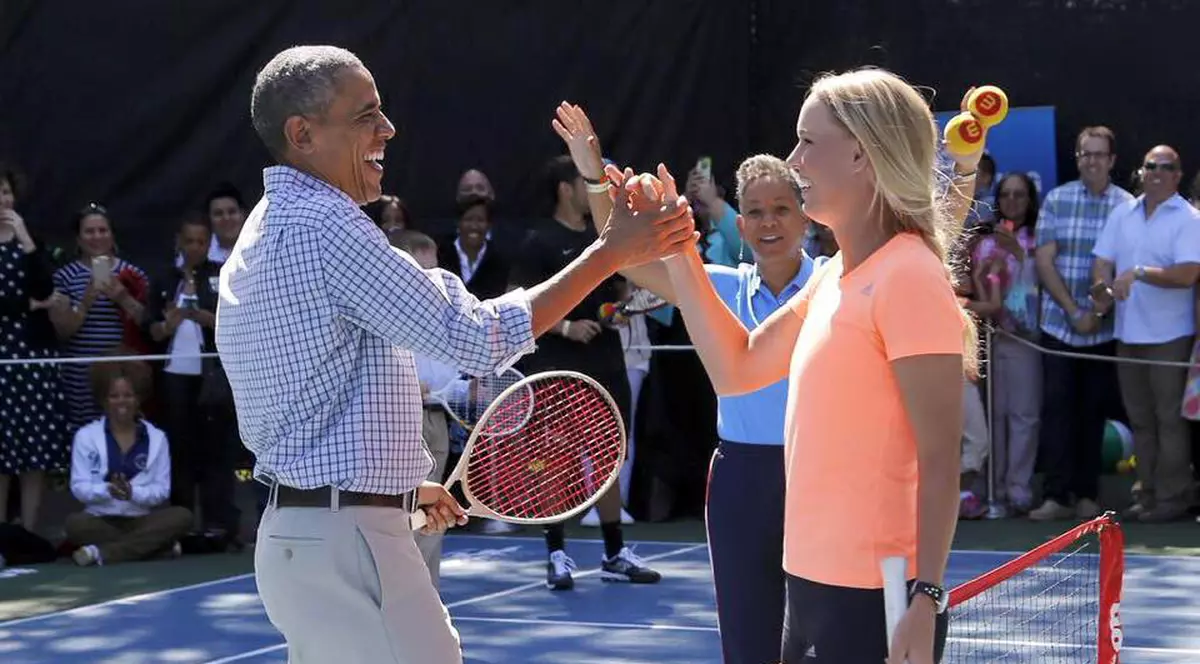 Spectacol la Casa Albă! Barack Obama a jucat tenis cu Caroline Wozniacki, apoi a dat-o pe baschet / GALERIE FOTO & VIDEO