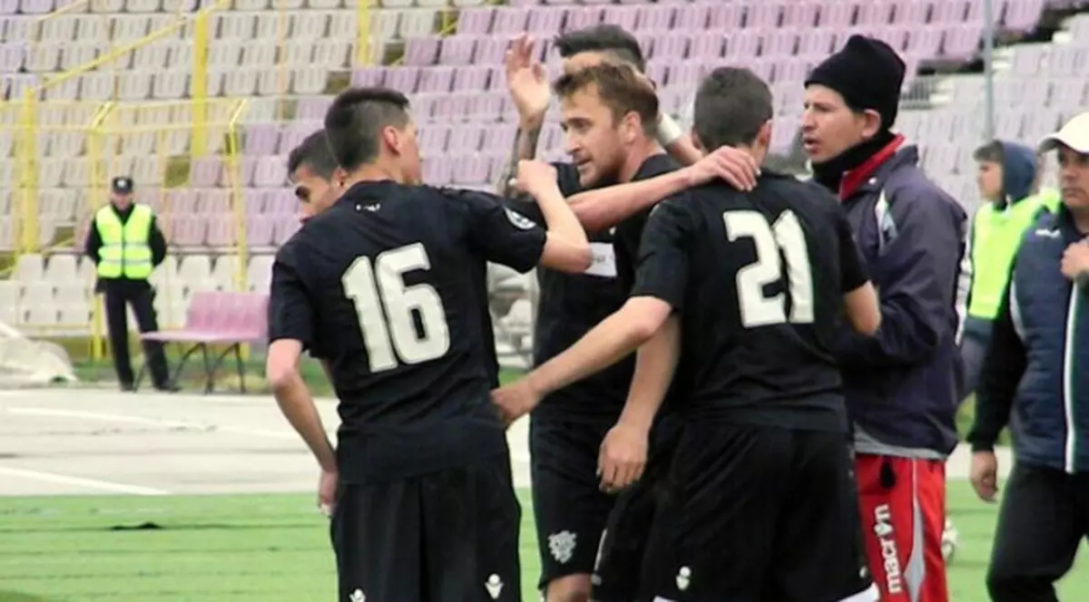 Voluntariul și Timișoara se pregătesc de prima ligă. Rezultatele din eșalonul secund