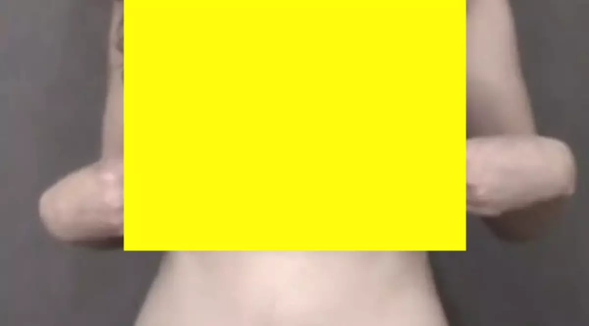 O politiciană celebră, GOALĂ PE INTERNET! S-a lăsat filmată așa, în semn de protest | VIDEO