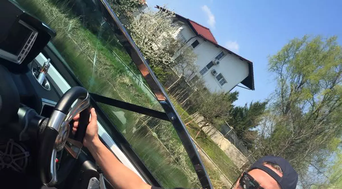 Stăpânul apelor! Reghecampf se dă cu barca, în așteptarea unui semn de la Gigi Becali / GALERIE FOTO