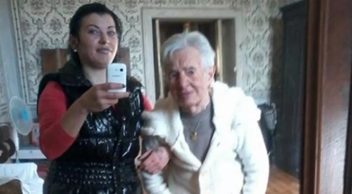 ULTIMA ORĂ. Ce a pățit femeia din România care a umilit o bătrână în Italia