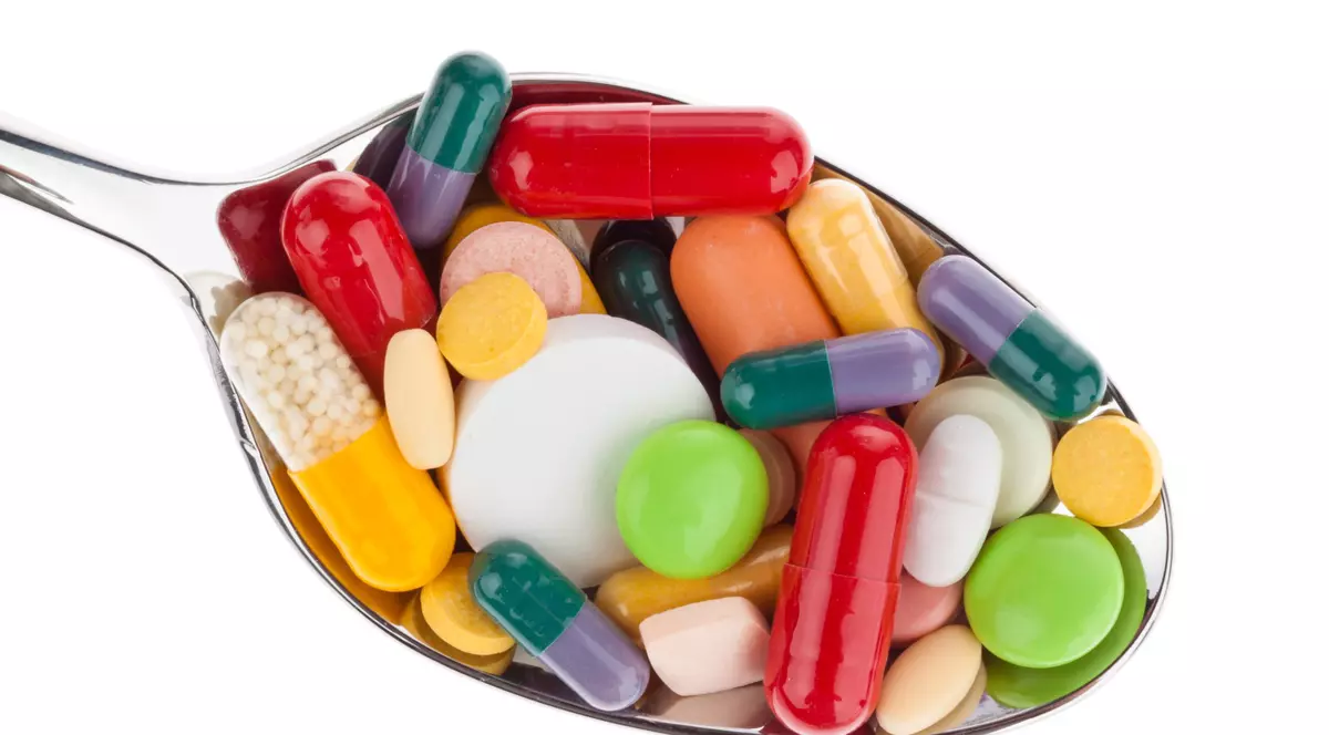 A găsit secretul vieții veșnice! Este vorba de O DIETĂ și de 100 de pastile! Iată care sunt