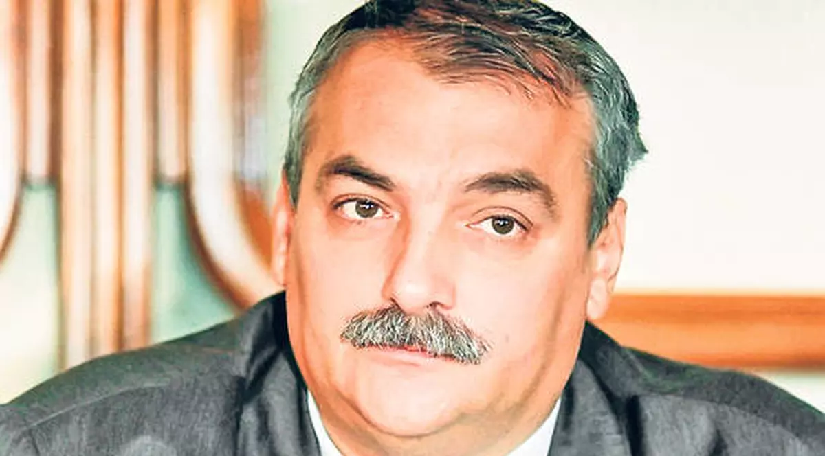 Leafa de 70.000 de euro lunar rămâne doar un vis frumos pentru Răzvan Temeşan, fostul şef al Bancorex