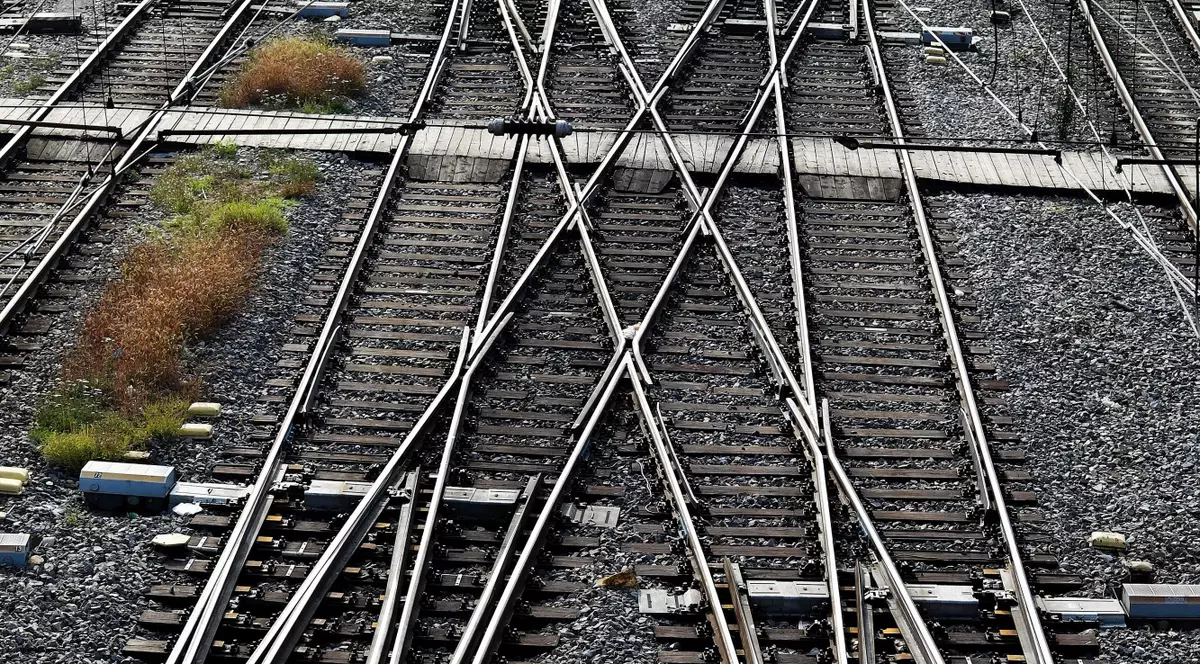 Un cadru militar S-A ARUNCAT DIN TREN, la Medgidia! Motivul este șocant
