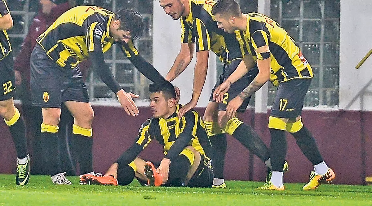 «Ceahlăul» pleca în cantonament cu bani din șpagă