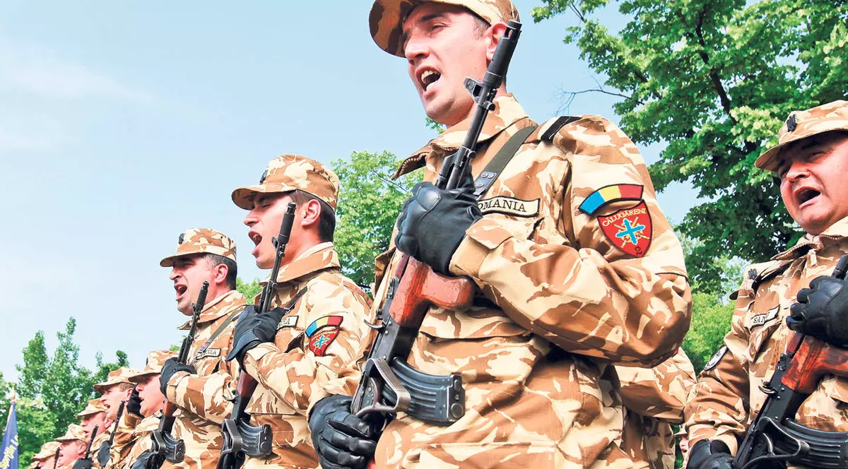 E OFICIAL! Armata Română convoacă soldaţii. Care este motivul şi ce PĂŢEŞTI dacă nu te prezinţi la Centrul Militar