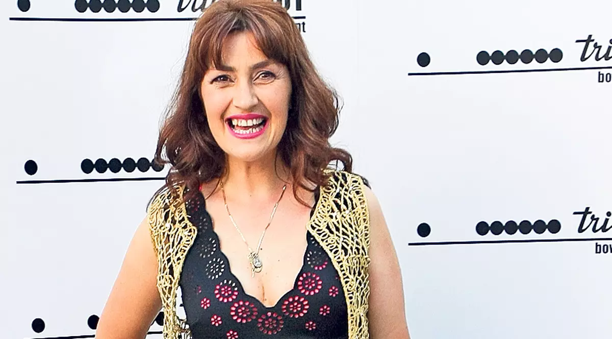 EXCLUSIV | Rona Hartner face casă bună cu horinca! S-a «pilit» și a făcut show la muzeu