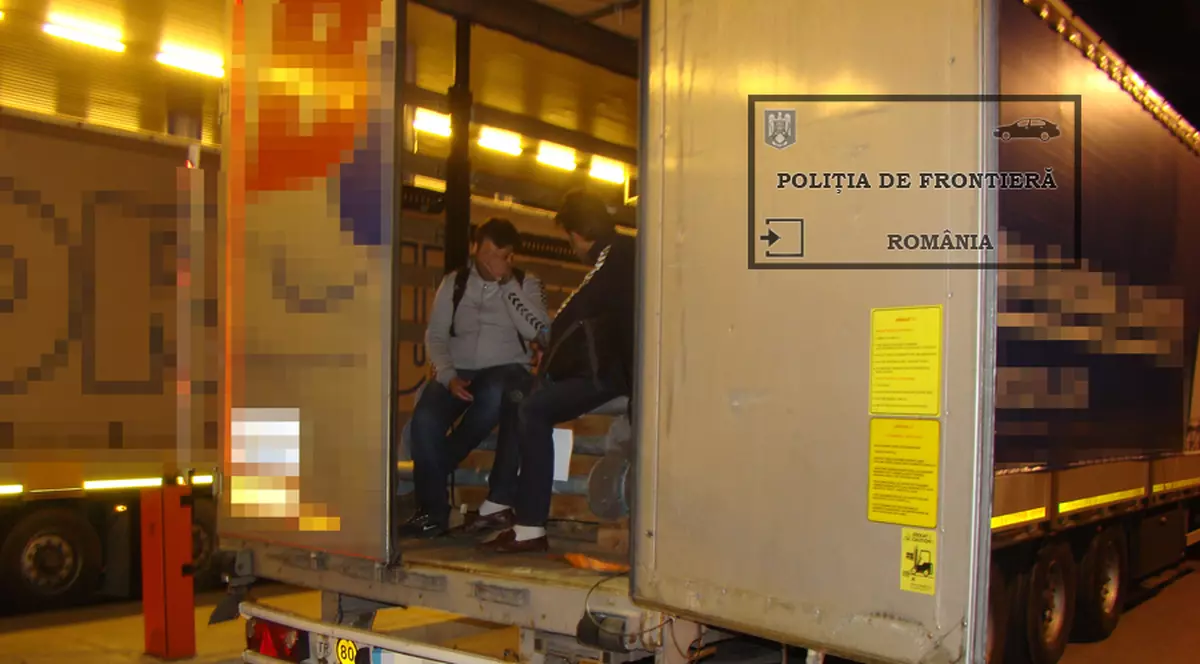 Sirienii continuă să forțeze granițele României