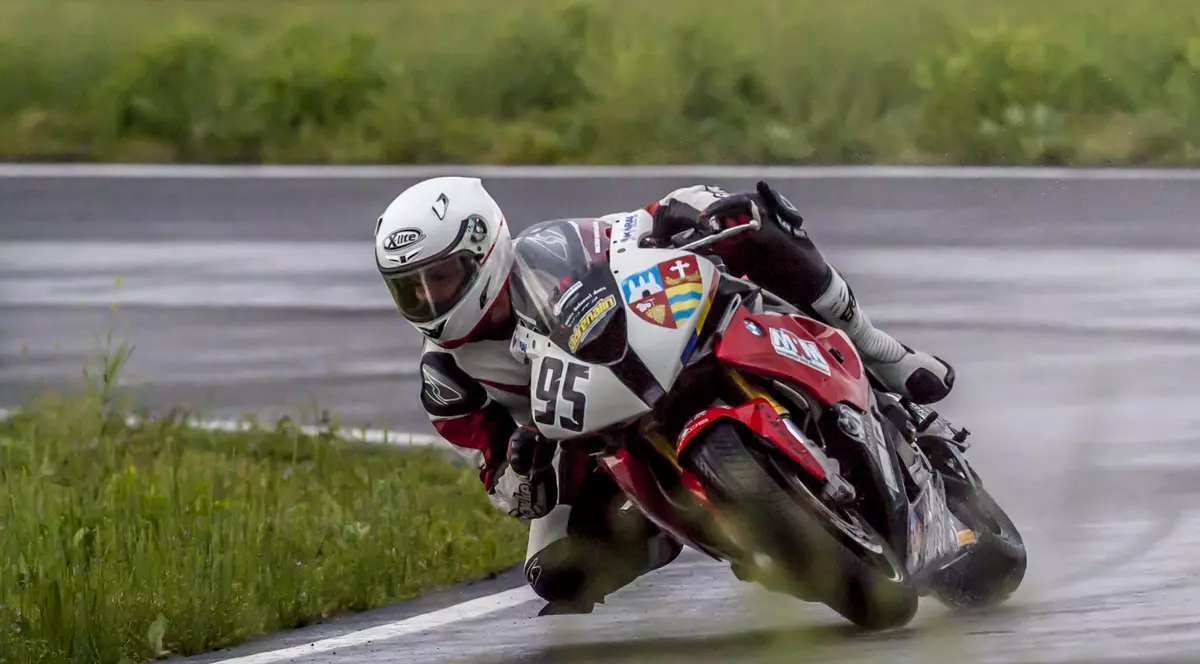 Robert Mureșan, prima victorie a anului în Campionatul Național la Viteză pe Circuit