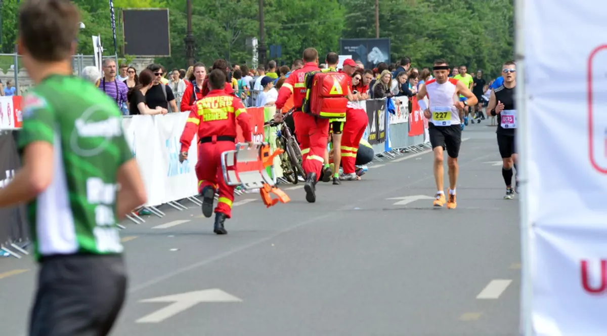 S-a leșinat pe capete la Semimaratonul Internațional București