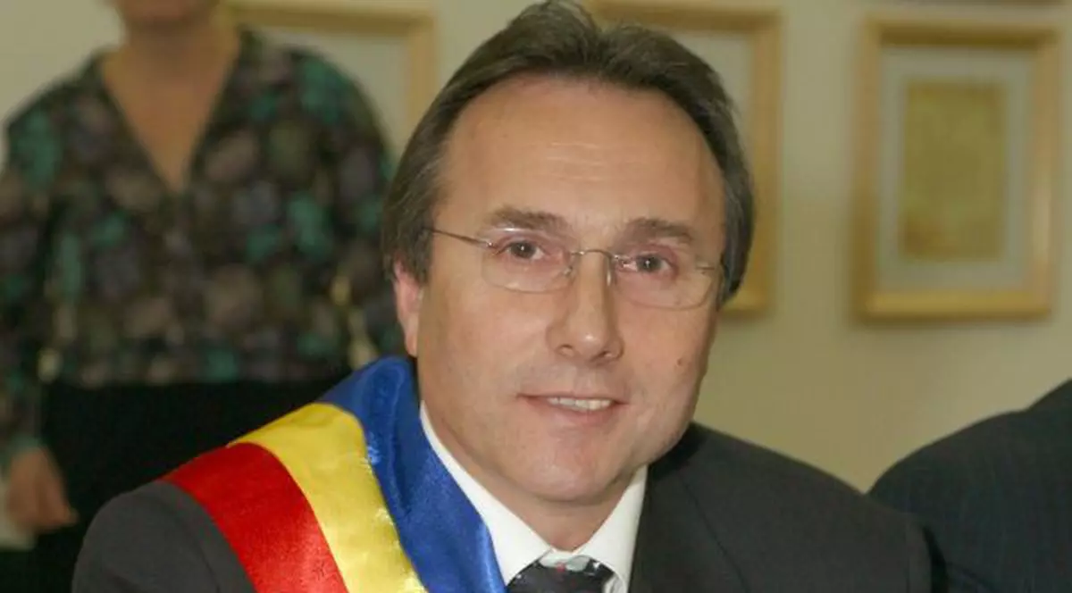 Cum și-a început ziua GHEORGHE NICHITA, primarul Iașiului, aflat în arest la domiciliu
