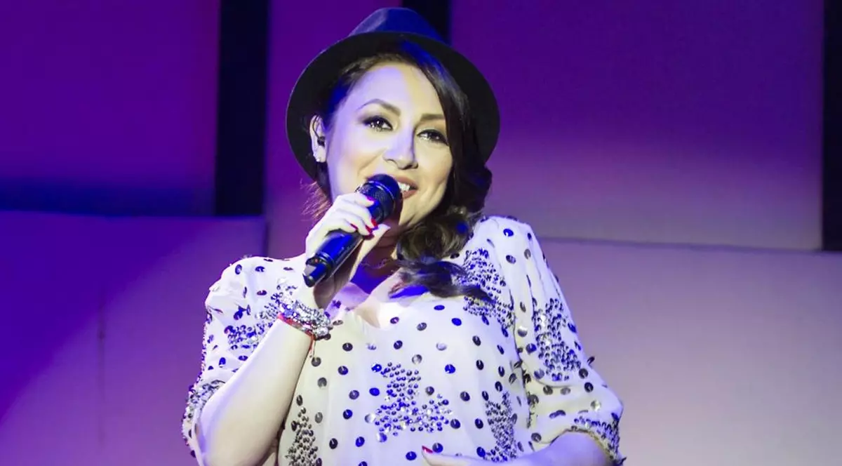 Gravidă în 6 luni, Andra A MÂNCAT DECORUL, la o filmare! 