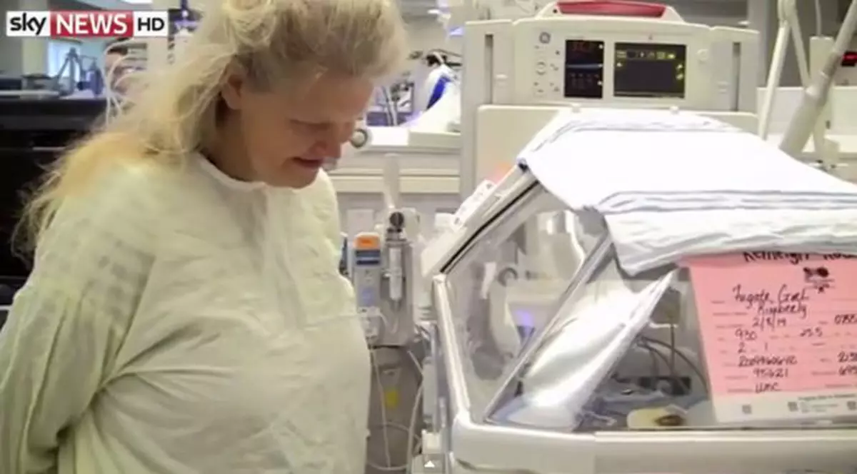 Minune dumnezeiască? A devenit mamă de cvadrupleţi la 65 de ani | VIDEO