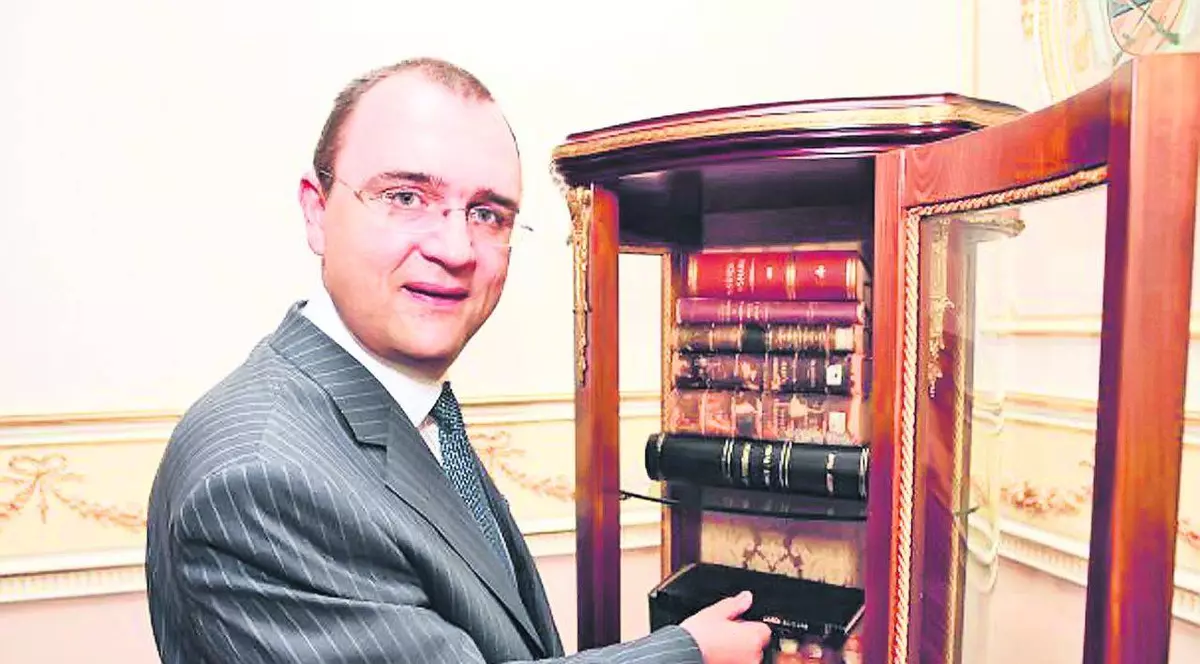 Procurorii l-au lăsat fără TREI KILOGRAME de aur și 98.000 de lei! Avocat celebru, acuzat de evaziune fiscală