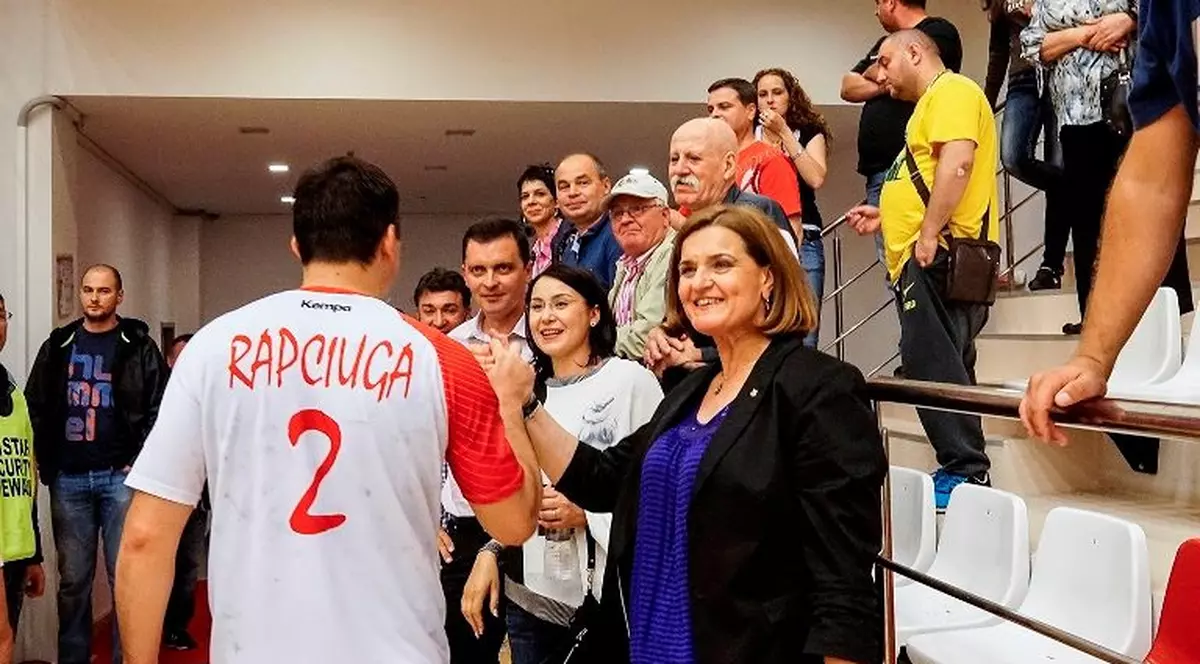 Bugetul Ministerului Tineretului şi Sportului, mai mic în 2016, an olimpic, față de 2015! Cum a reacționat Elisabeta Lipă