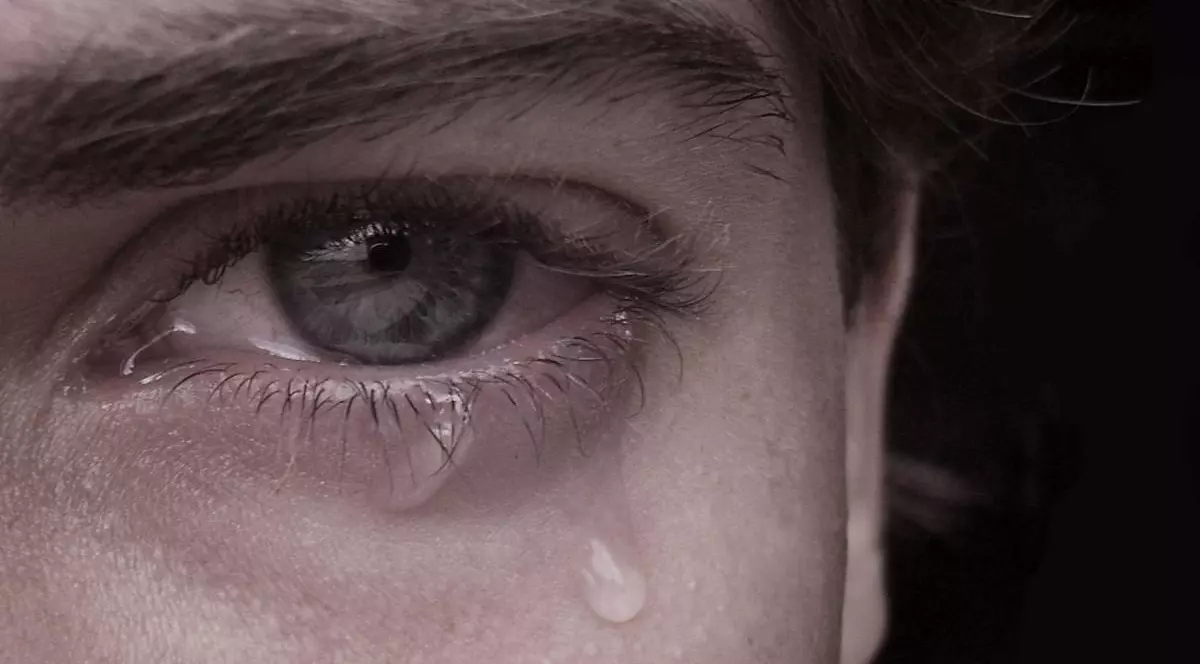 Moarte SUSPECTĂ. Colegii îl aşteptau să plece în deplasare, dar l-au găsit fără viaţă!