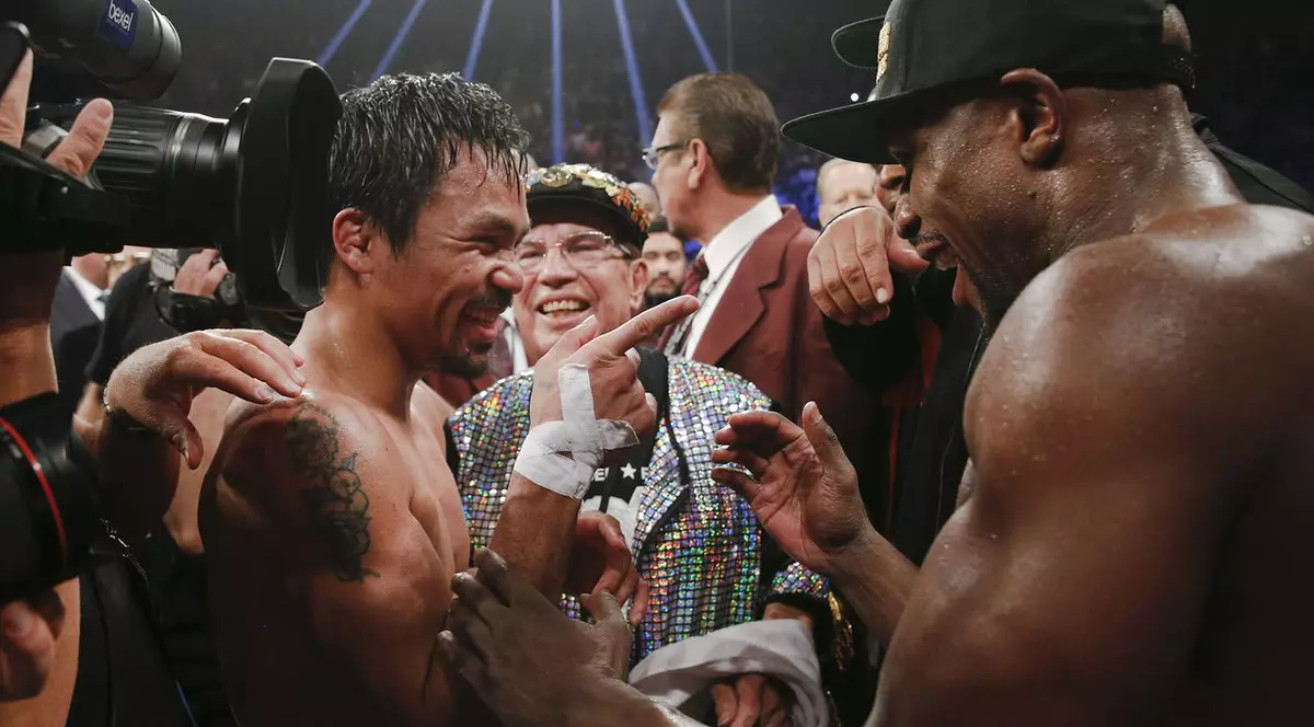 SENZAŢIONAL! Astea sunt CELE MAI SPECTACULOASE IMAGINI DE LA "MECIUL SECOLULUI" dintre MAYWEATHER şi PACQUAIO | FOTO