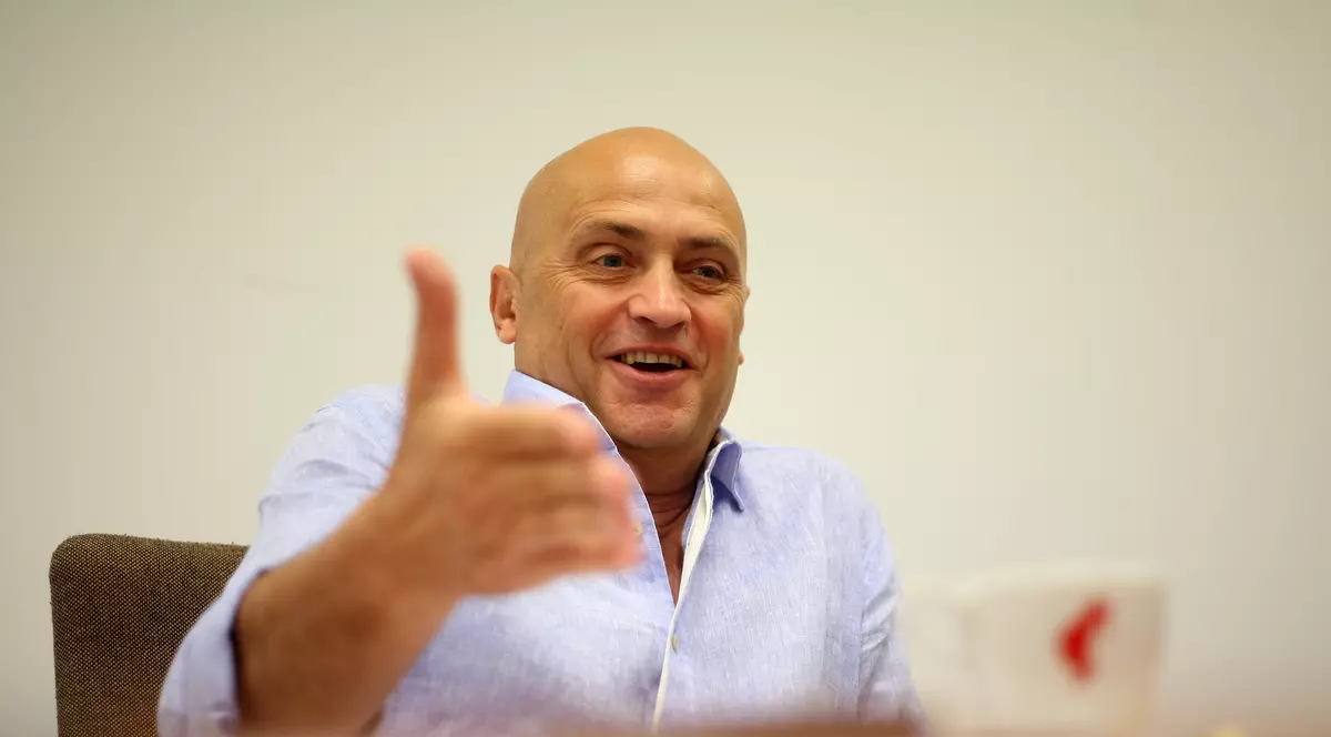”Florin Marin și Burcă nu pleacă! Am băut cu ei aseară...”. Mai vin 4 jucători