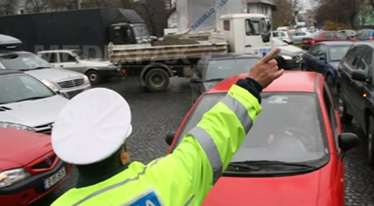 Circ în Vrancea! A mușcat polițistul care voia să îl amendeze