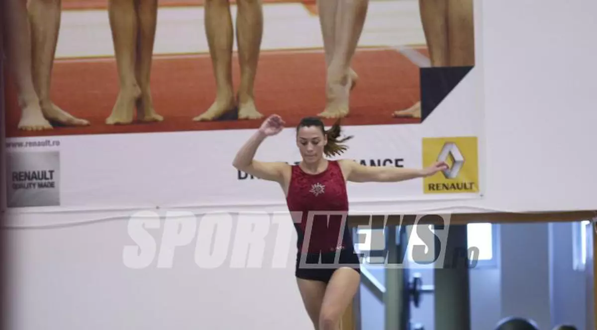 De la drăcușor la îngeraș! Cătălina Ponor a intrat în era emoticoanelor. Cum s-a strâmbat gimnasta / VIDEO