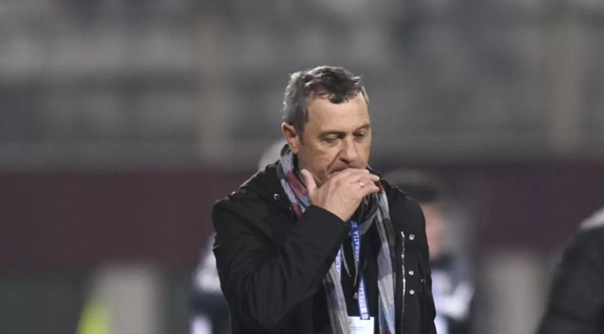 Rednic e antrenor la Dinamo: "S-a terminat cu reconstrucţia..."